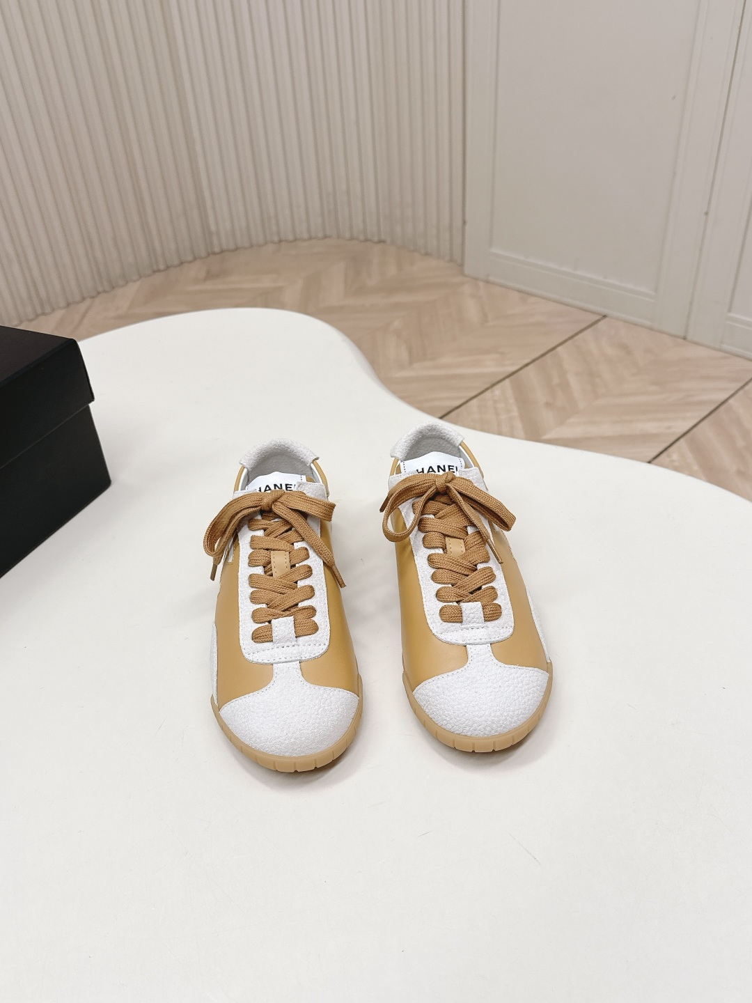 Women's high heels